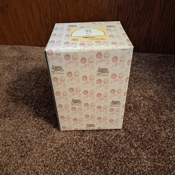 NWT Vtg Retired Precious Moments Figurine April 1987 Enesco Samuel J Butcher - Picture 7 of 8